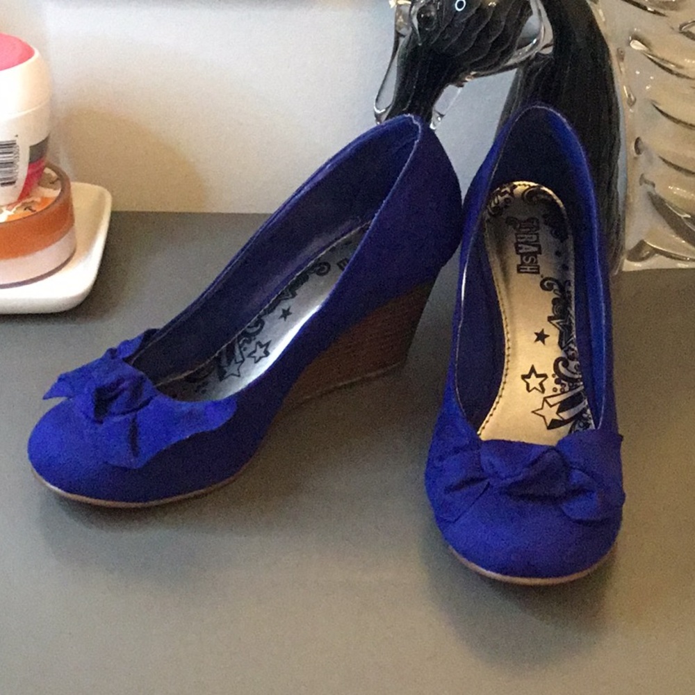 Beautiful blue suede wedges